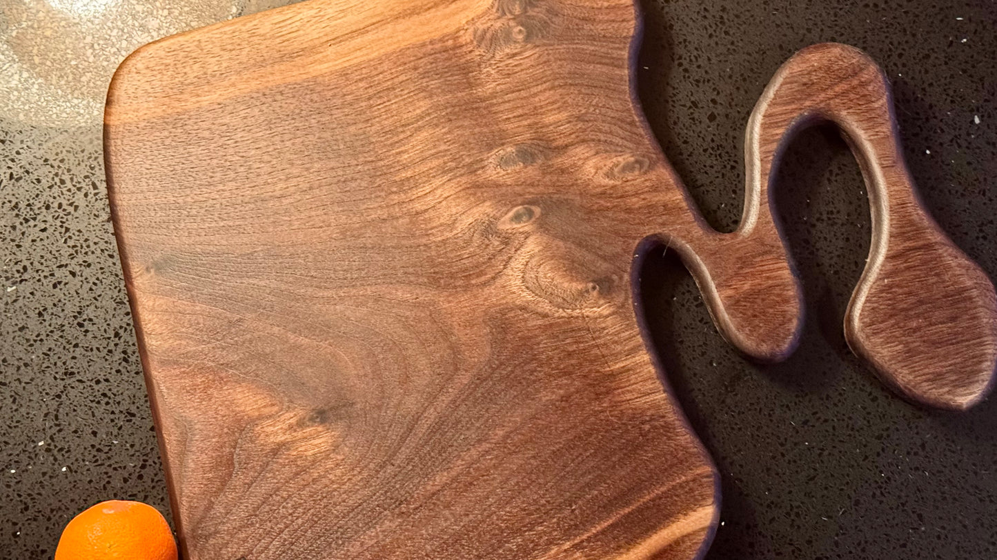 BLOSM | Cutting Board 15"x 12” with handle. Walnut. Designed and Handcrafted in California. - BLOSM | Blossom Woodworking