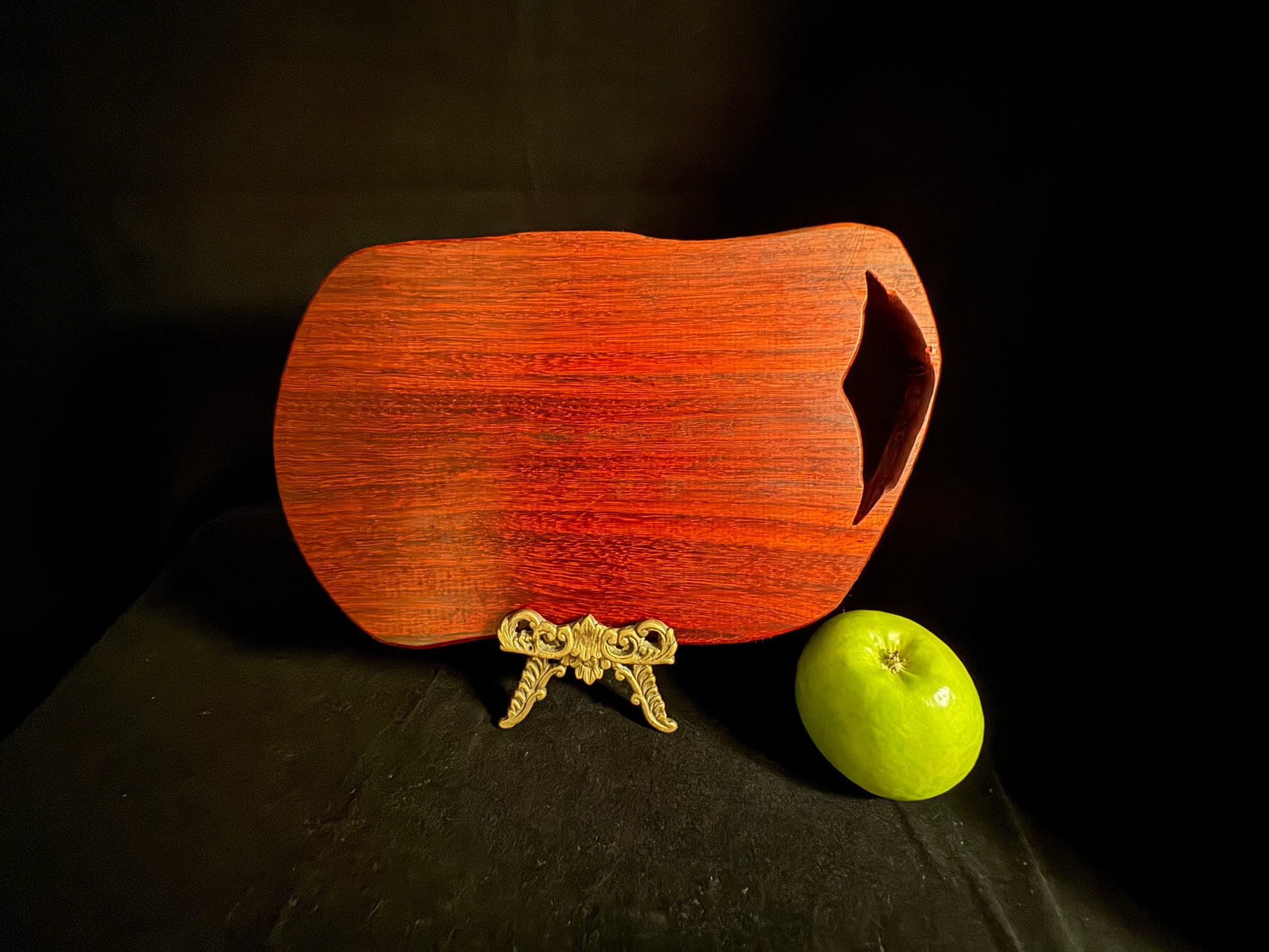 BLOSM | Cutting Board 15"x 10" with a handle. "REDwing". African Padauk. Designed and Handcrafted in California - BLOSM | Blossom Woodworking