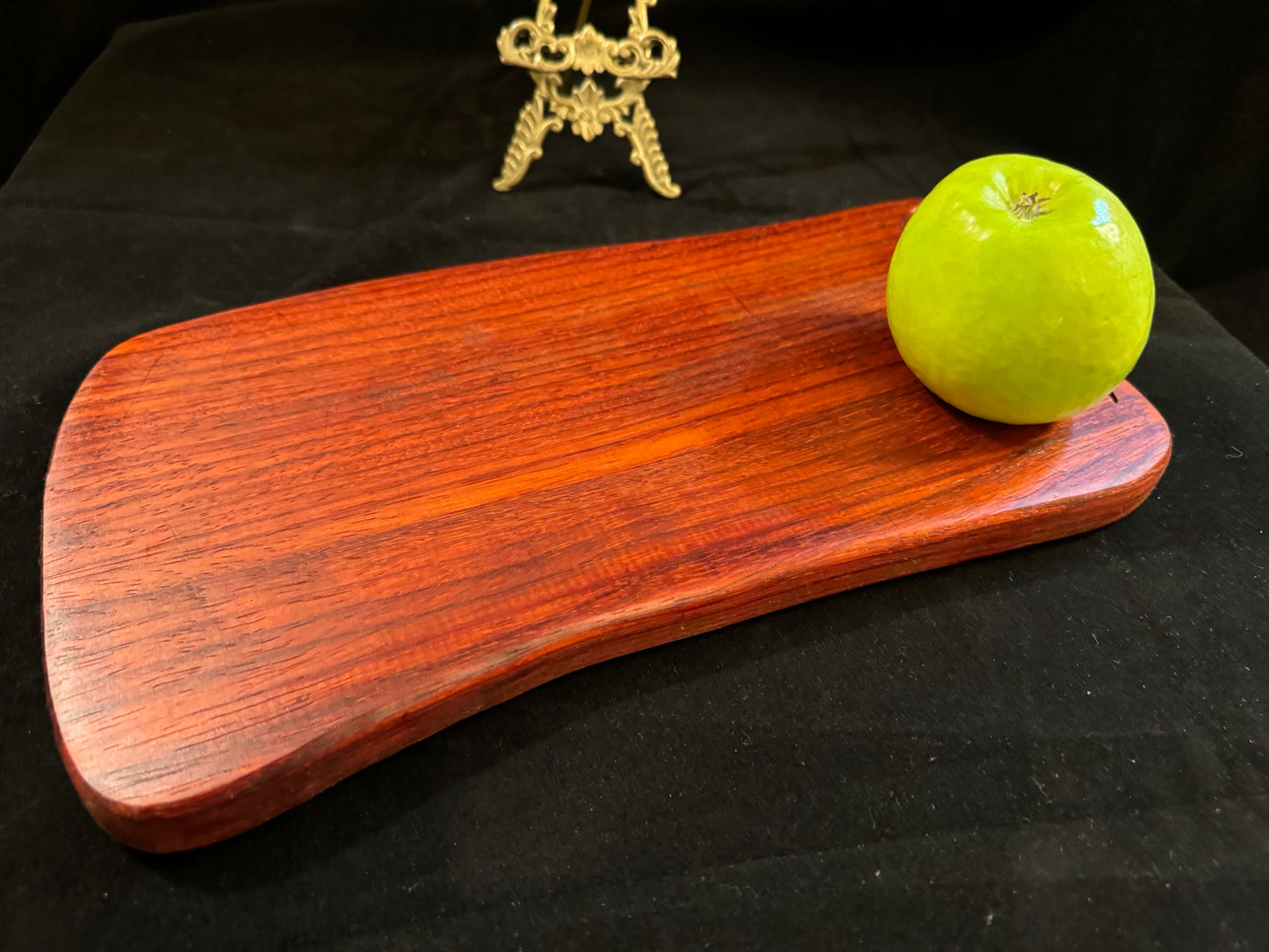 BLOSM | Cutting Board 15"x 10" with a handle. "REDteardrop". African Padauk. Designed and Handcrafted in California. - BLOSM | Blossom Woodworking