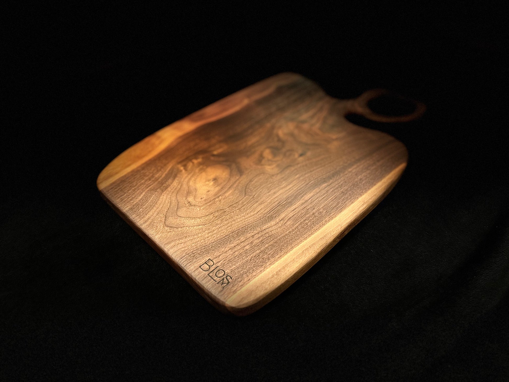 BLOSM | Cutting Boards 18"x 11" with a handle. Walnut. Designed and Handcrafted in California. - BLOSM | Blossom Woodworking
