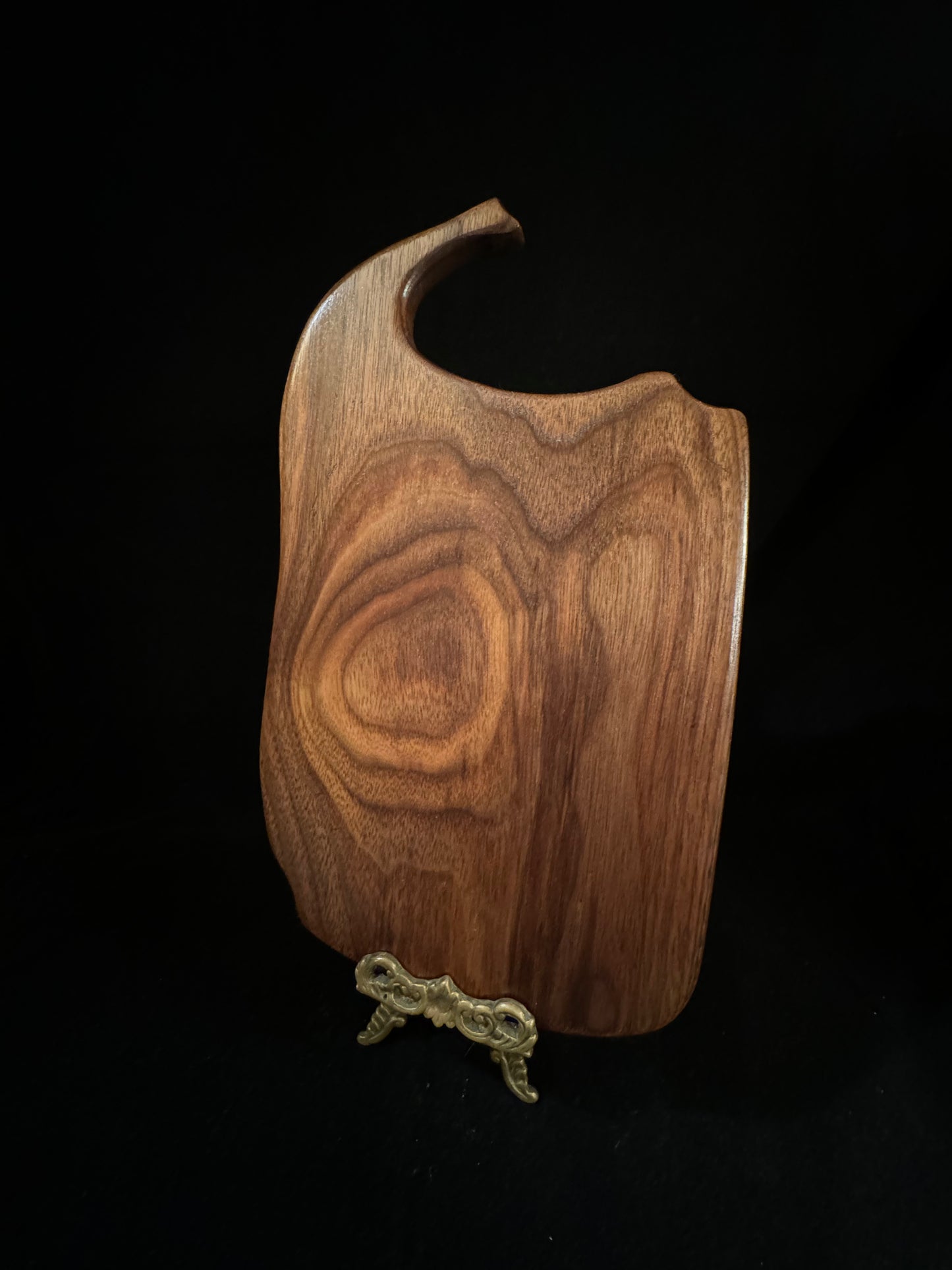 BLOSM | Cutting Board 11”x 8.5” with handle. Walnut. Designed and Handcrafted in California. - BLOSM | Blossom Woodworking