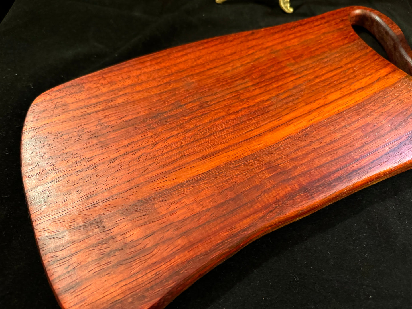 BLOSM | Cutting Board 15"x 10" with a handle. "REDteardrop". African Padauk. Designed and Handcrafted in California. - BLOSM | Blossom Woodworking