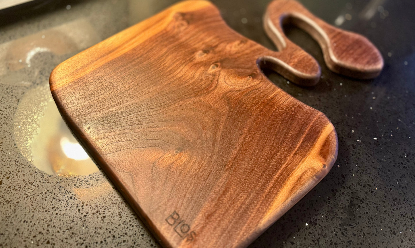 BLOSM | Cutting Board 15"x 12” with handle. Walnut. Designed and Handcrafted in California. - BLOSM | Blossom Woodworking