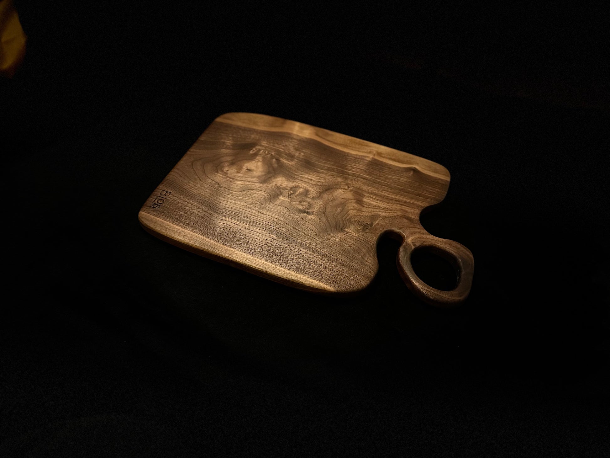 BLOSM | Cutting Boards 18"x 11" with a handle. Walnut. Designed and Handcrafted in California. - BLOSM | Blossom Woodworking